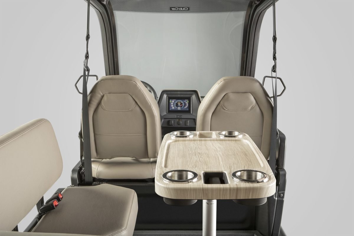 cc 2022 cru rearseating 2b.jpg