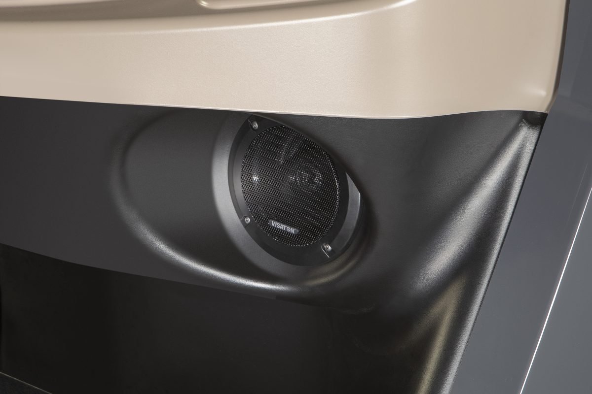 cc 2022 cru stereospeakers.jpg
