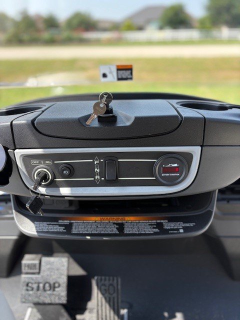 dash front 1.jpg